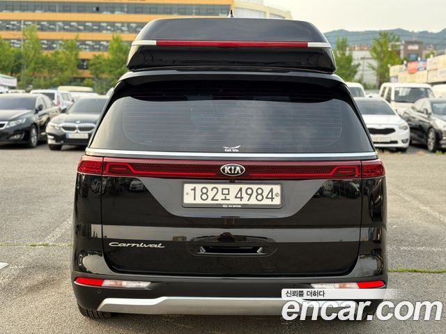 Kia Carnival (IV) Gasoline 9-seater Limousine(Special vehicle) 2021 — фото 4