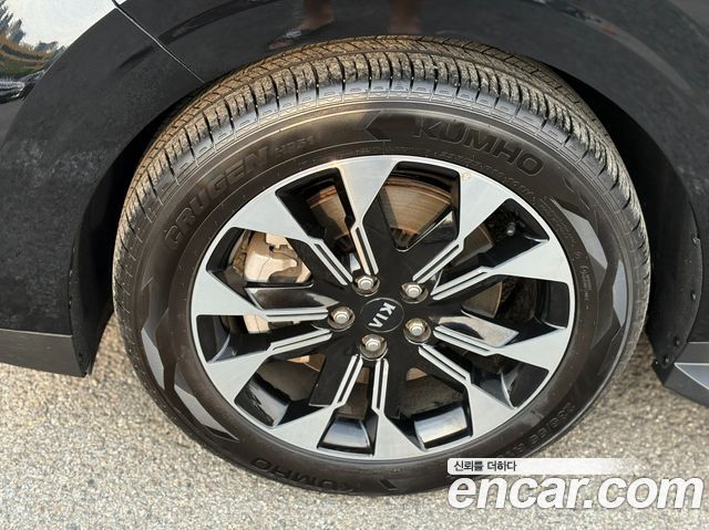 Kia Carnival (IV) Gasoline 9-seater Limousine(Special vehicle) 2021 — фото 18