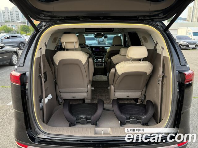 Kia Carnival (IV) Gasoline 9-seater Limousine(Special vehicle) 2021 — фото 20
