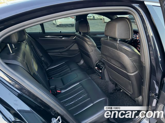 BMW 5 Series (G30) 530i M Sport Package 2022 — фото 9