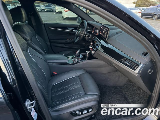BMW 5 Series (G30) 530i M Sport Package 2022 — фото 17