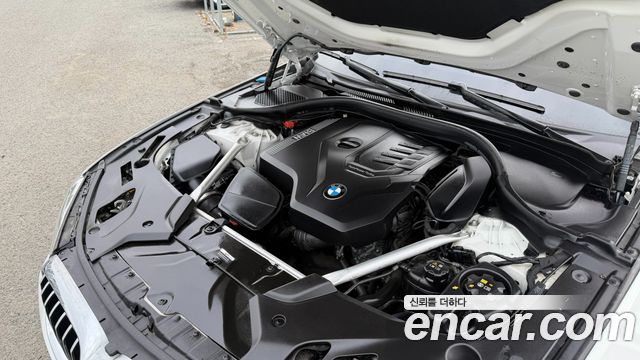 BMW 5 Series (G30) 520i M Sport 2023 — фото 6