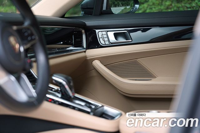 Porsche Panamera (971) 3.0 AWD 2020 — фото 17
