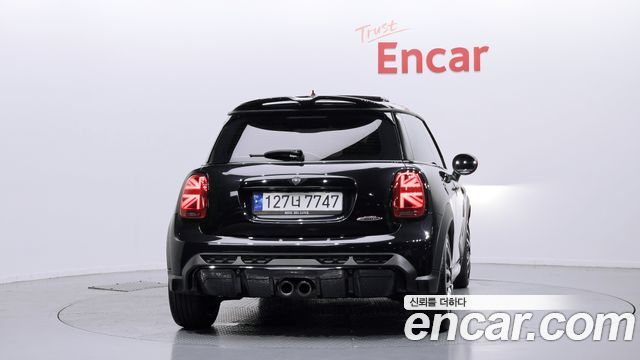 MINI Cooper S JCW Pat Moss Edition 3rd 2023 — фото 4