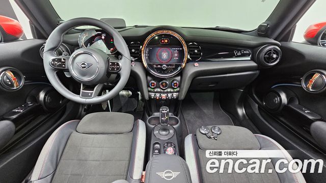 MINI Cooper S JCW Pat Moss Edition 3rd 2023 — фото 7