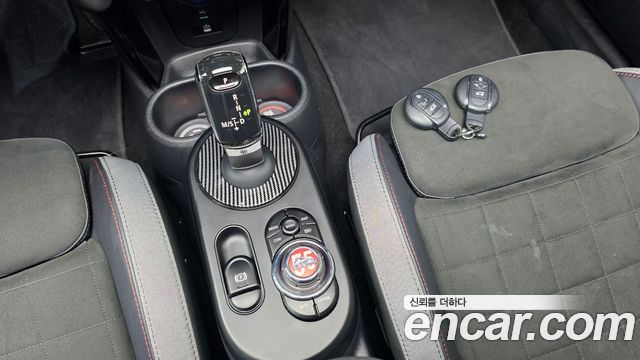 MINI Cooper S JCW Pat Moss Edition 3rd 2023 — фото 20
