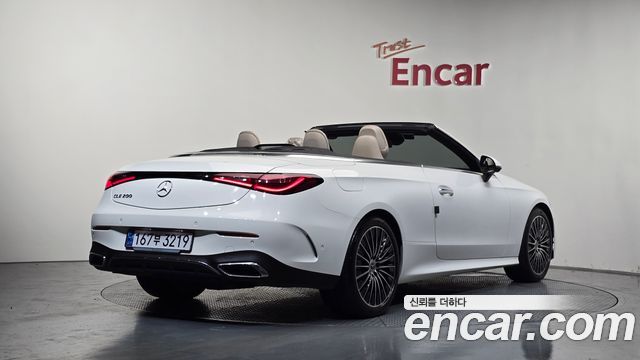 Mercedes-Benz CLE-Class (C236) CLE200 Cabriolet 2024 — фото 2