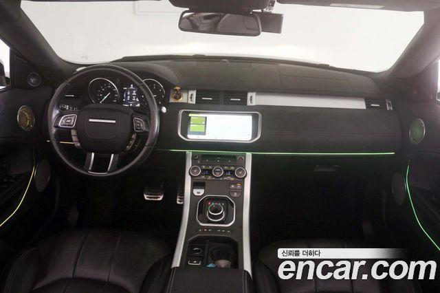 Land Rover Range Rover Evoque 2.0 TD4 SE Dynamic Convertible 2017 — фото 2