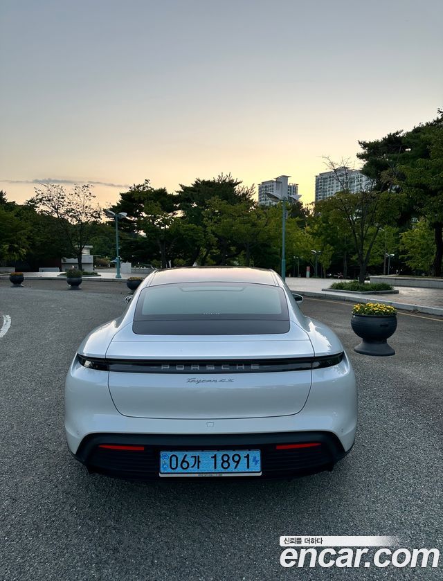 Porsche Taycan 4S 2021 — фото 2