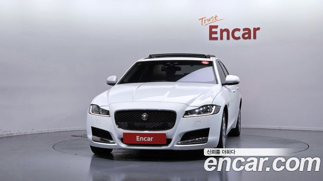 Jaguar XF (X260) 20d Prestige AWD 2017 — фото 3
