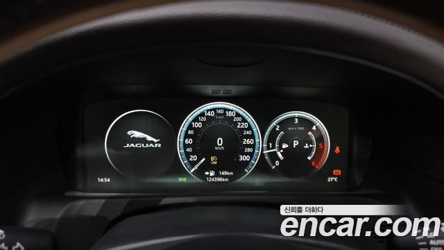 Jaguar XF (X260) 20d Prestige AWD 2017 — фото 8