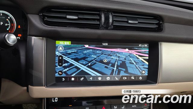 Jaguar XF (X260) 20d Prestige AWD 2017 — фото 14