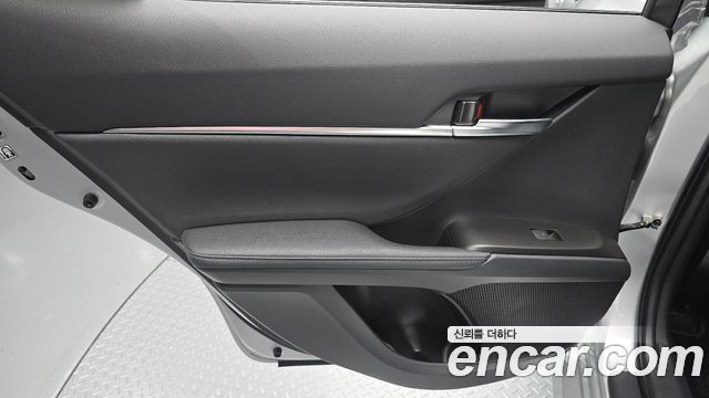 Toyota Camry (XV70) 2.5 XLE Hybrid 2024 — фото 25