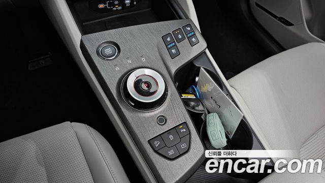 Kia Sportage (V) Gasoline 1.6 Turbo 2WD Signature X Line 2025 — фото 9