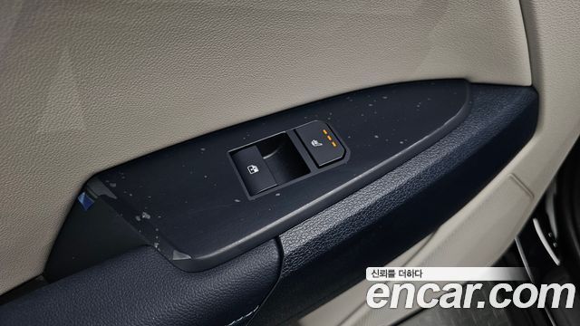 Kia Sportage (V) Gasoline 1.6 Turbo 2WD Signature X Line 2025 — фото 18