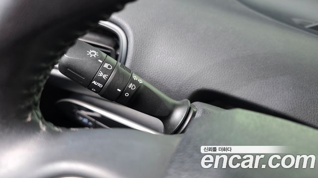 Toyota Prius (IV) 1.8 E 2016 — фото 17