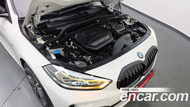 BMW 1 Series (F40) 118d M Sport 2021 — фото 6