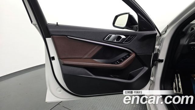 BMW 1 Series (F40) 118d M Sport 2021 — фото 24