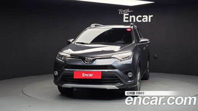 Toyota RAV4 2.5 2WD 4th 2018 — фото 3