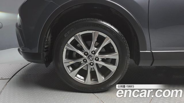 Toyota RAV4 2.5 2WD 4th 2018 — фото 5