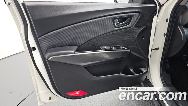 KG Mobility (SsangYong) Very New Tivoli Gasoline 1.5 2WD UPBEAT 2022 — фото 24