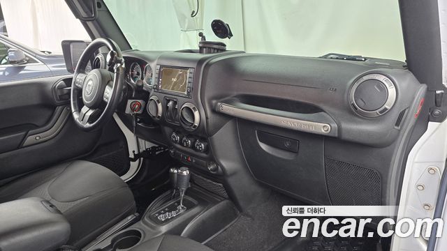 Jeep Wrangler (JK) 3.6 Sport 2Door 2017 — фото 7