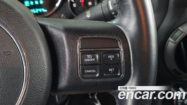 Jeep Wrangler (JK) 3.6 Sport 2Door 2017 — фото 16