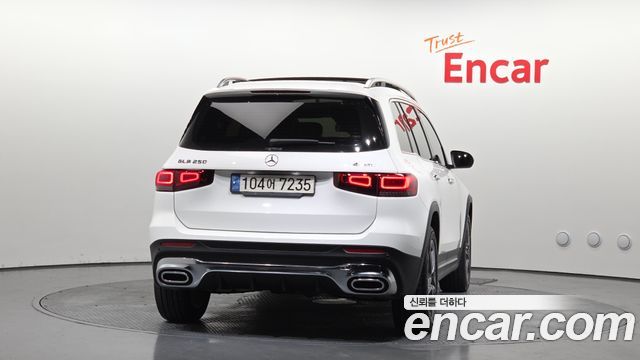 Mercedes-Benz GLB-Class (X247) GLB250 4MATIC 2022 — фото 4