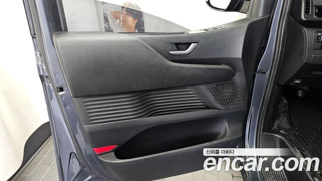Hyundai Staria Cargo 3-Seater Modern 2022 — фото 24