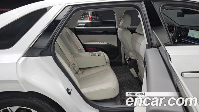 Hyundai Grandeur (GN7) 3.5 LPG 2WD Premium 2023 — фото 11