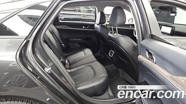 Kia K5 (III) 2.0 Noblesse 2022 — фото 16