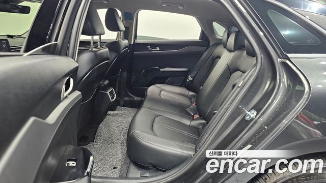 Kia K5 (III) 2.0 Prestige 2025 — фото 16