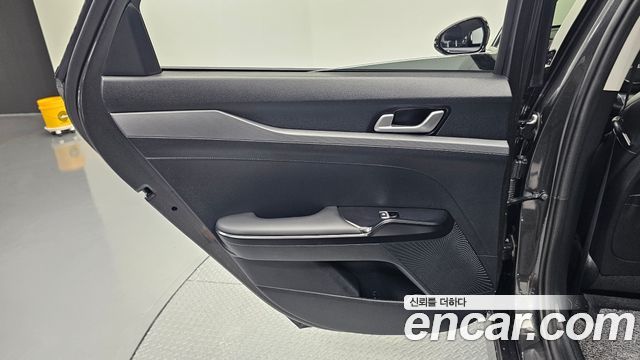 Kia K5 (III) 2.0 Prestige 2025 — фото 31