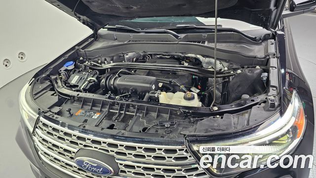 Ford Explorer (VI) 2.3 LimIted 4WD 2020 — фото 6