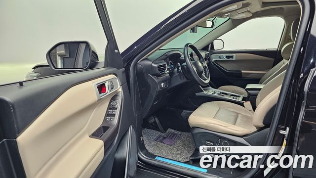 Ford Explorer (VI) 2.3 LimIted 4WD 2020 — фото 10