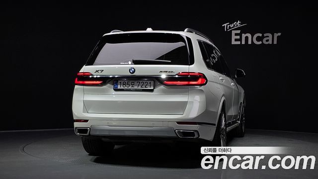 BMW X7 (G07) xDrive 40i Design Pure Excellence 7-Seater 2024 — фото 4