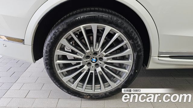 BMW X7 (G07) xDrive 40i Design Pure Excellence 7-Seater 2024 — фото 5