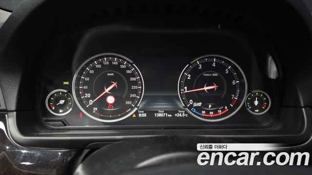 BMW 5 Series (F10) 528i xDrive M Aero Dynamic 2016 — фото 8