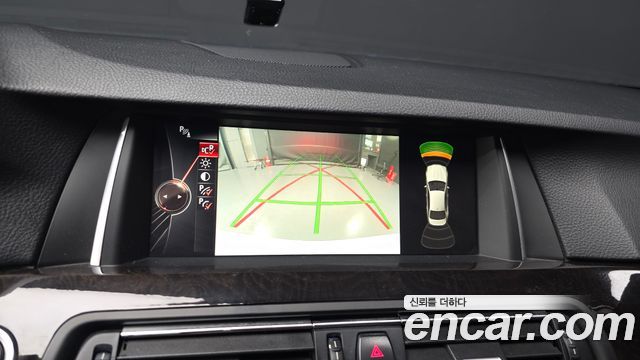 BMW 5 Series (F10) 528i xDrive M Aero Dynamic 2016 — фото 17