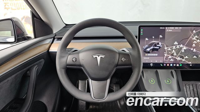 Tesla Model Y RWD 2025 — фото 13