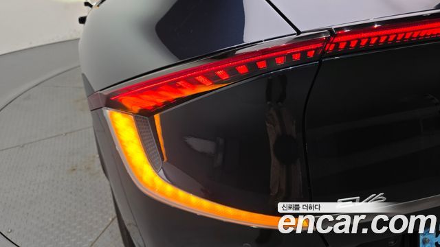 Kia EV6 Standard Earth 2023 — фото 23