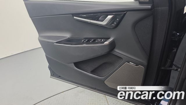 Kia EV6 Standard Earth 2023 — фото 24