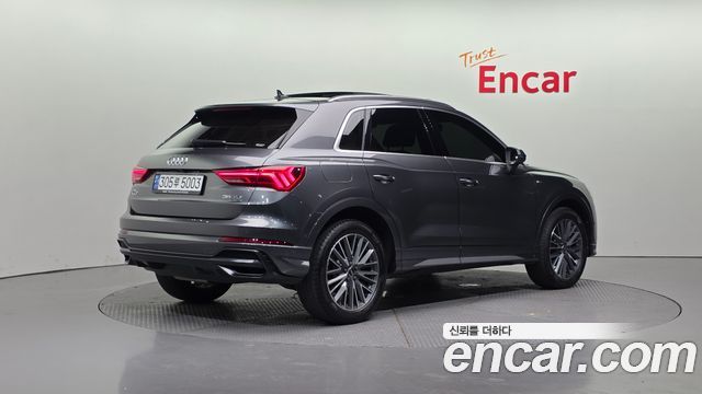Audi Q3 (F3) 35 TDI Quattro Premium 2022 — фото 2