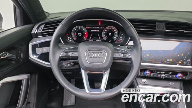 Audi Q3 (F3) 35 TDI Quattro Premium 2022 — фото 15