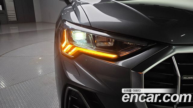 Audi Q3 (F3) 35 TDI Quattro Premium 2022 — фото 22