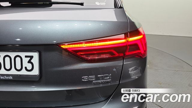 Audi Q3 (F3) 35 TDI Quattro Premium 2022 — фото 23