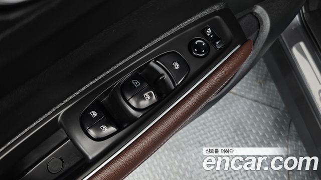 Renault Korea QM6 2.0 LPe RE Signature 2WD 2020 — фото 28