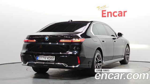 BMW 7 Series (G70) 740d xDrive M Sport 2024 — фото 2