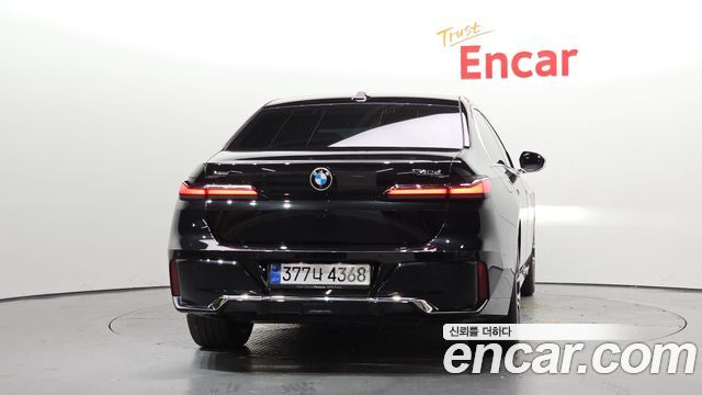 BMW 7 Series (G70) 740d xDrive M Sport 2024 — фото 4