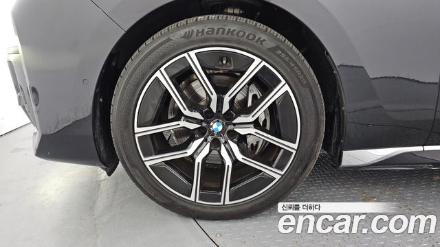 BMW 7 Series (G70) 740d xDrive M Sport 2024 — фото 5
